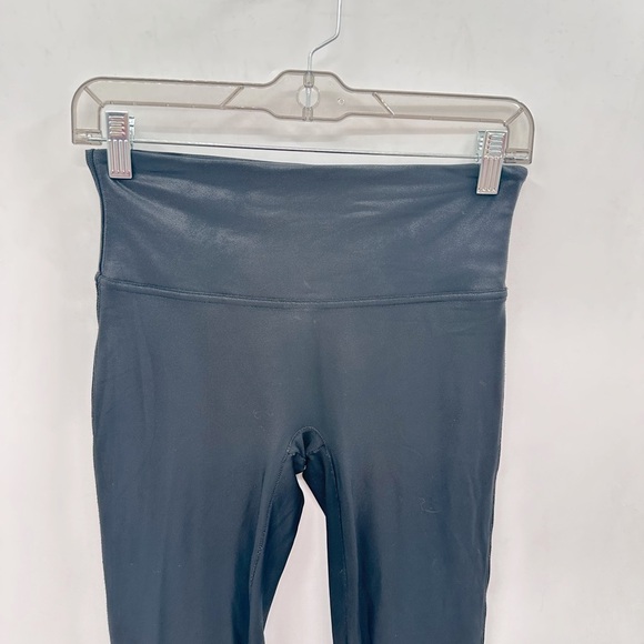 SPANX Faux black leather slimming contouring flattering woman ankle legging M - Picture 4 of 12